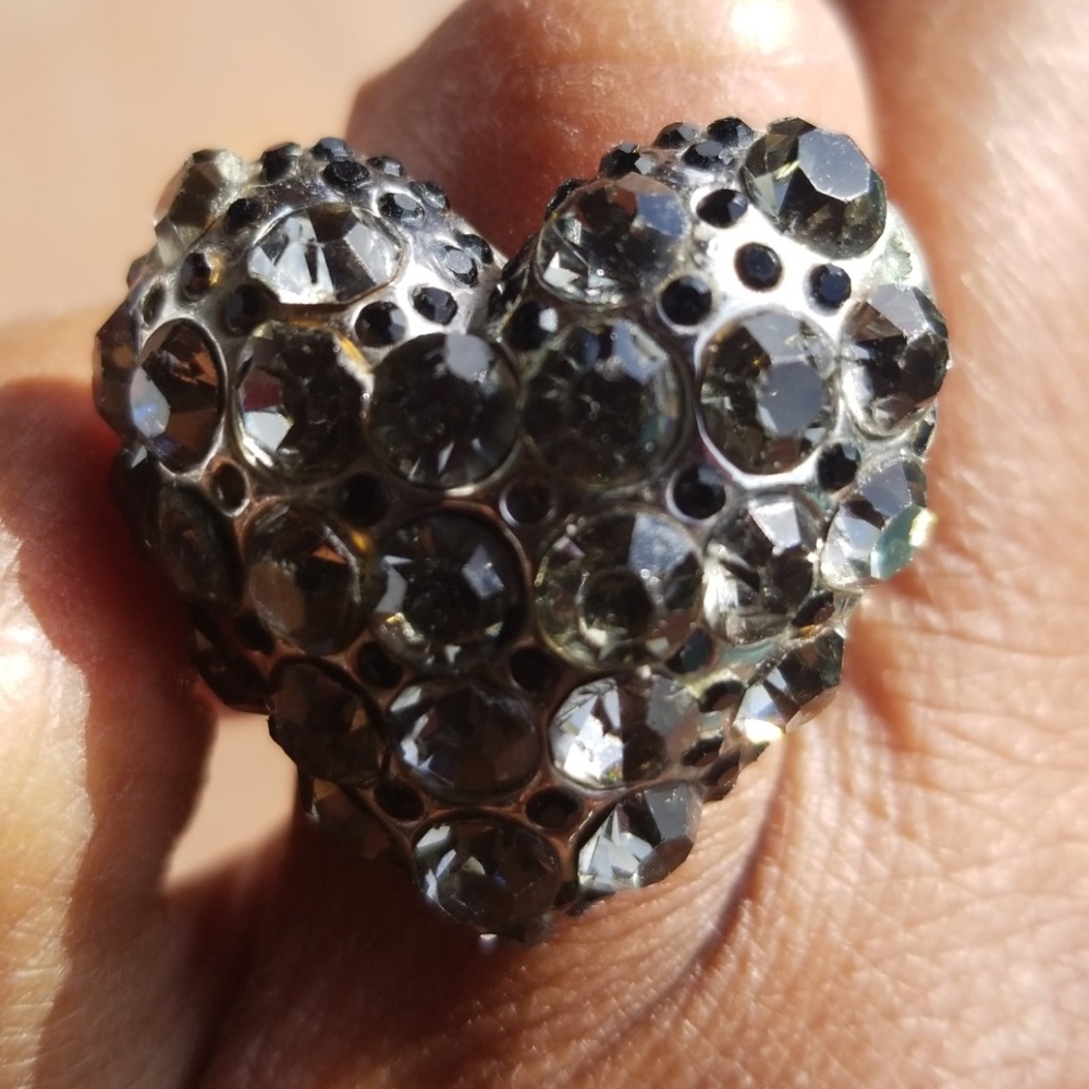 Ring - Picture 4 of 5